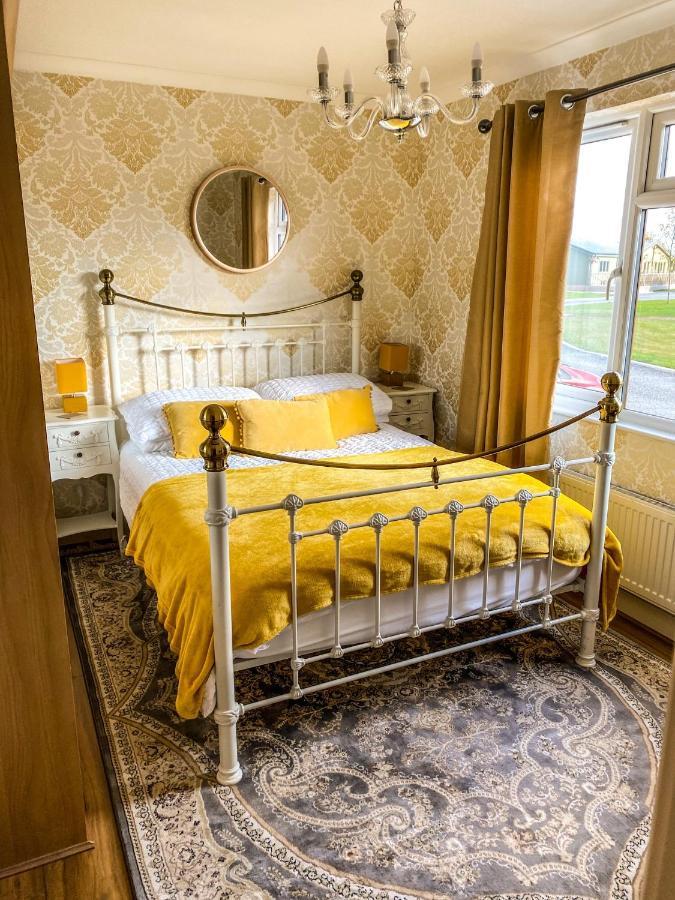 Immaculate 3-Bedroom Private Lodge Near York Exterior foto